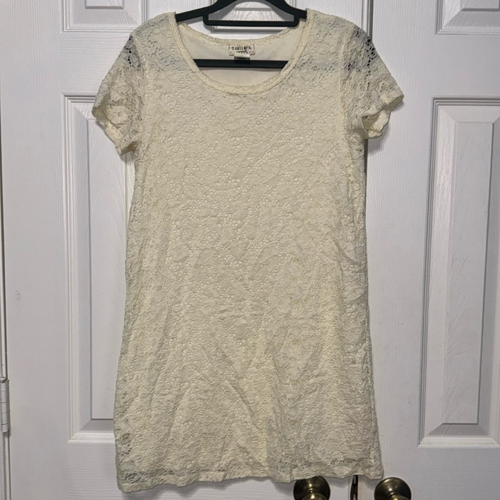 Cream Lace Short Sleeve Dress